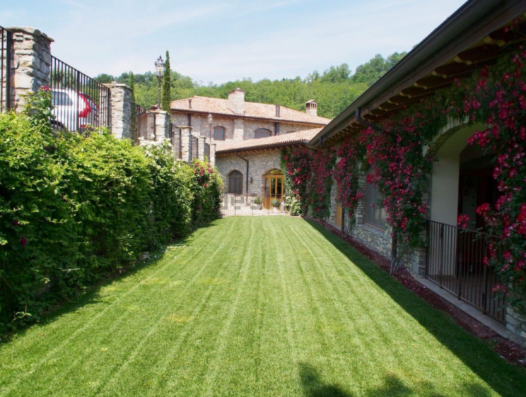 Aldea en venta en Italia